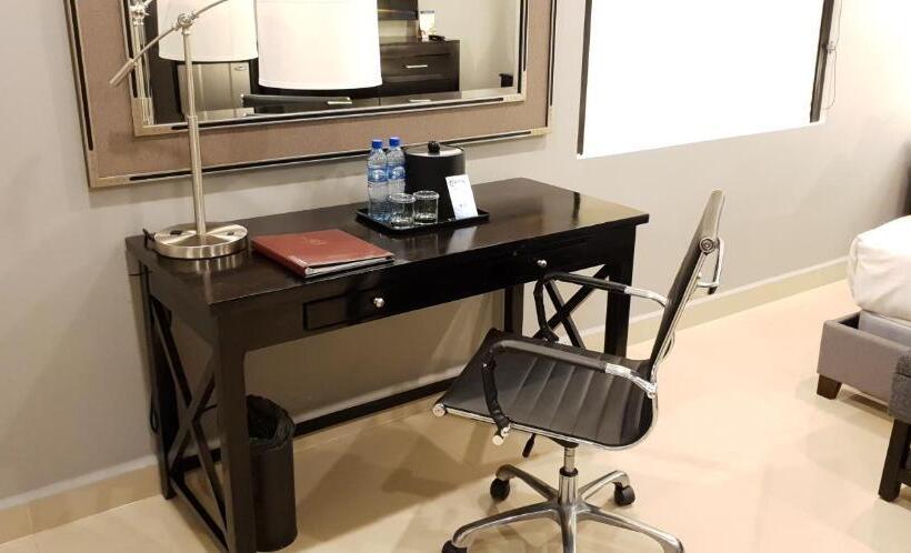 غرفة بريميوم, Best Western Plus Belize Biltmore Plaza