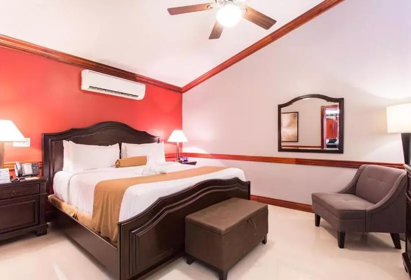 キングサイズベッドのジュニアスイート, Best Western Plus Belize Biltmore Plaza