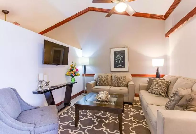 キングサイズベッドのジュニアスイート, Best Western Plus Belize Biltmore Plaza