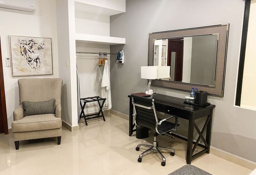프리미엄 룸, Best Western Plus Belize Biltmore Plaza