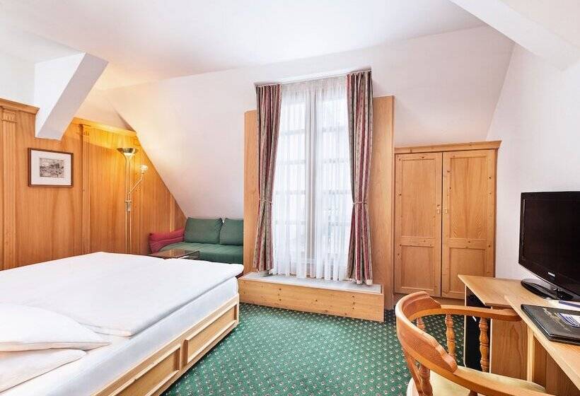 חדר קומפורט, Best Western Premier Grand Hotel Russischer Hof