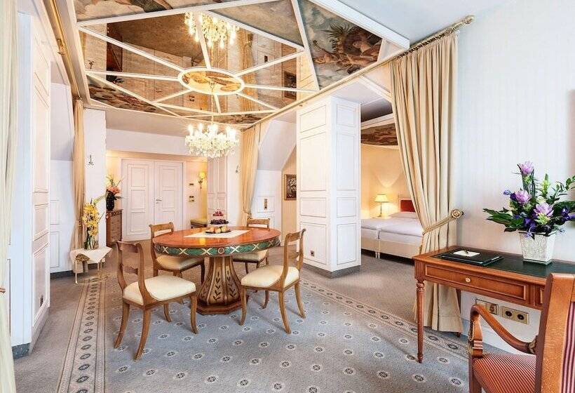 סוויטה, Best Western Premier Grand Hotel Russischer Hof