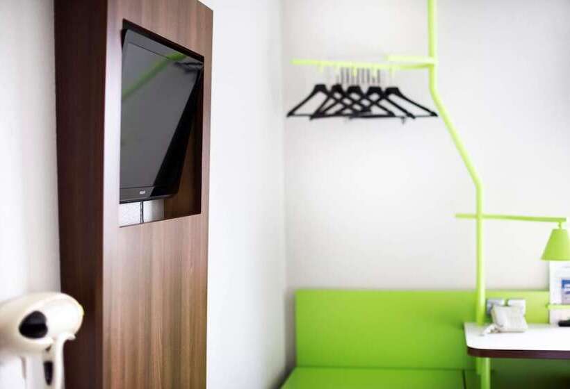 スタンダードルーム, Campanile  Swindon