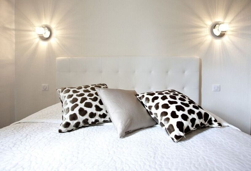 غرفة برستيج, Hôtel Radio   Teritoria