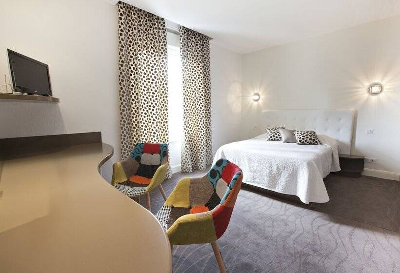 غرفة برستيج, Hôtel Radio   Teritoria