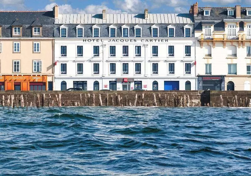 اتاق استاندارد با چشمانداز دریا, Ibis Saint Malo Plage