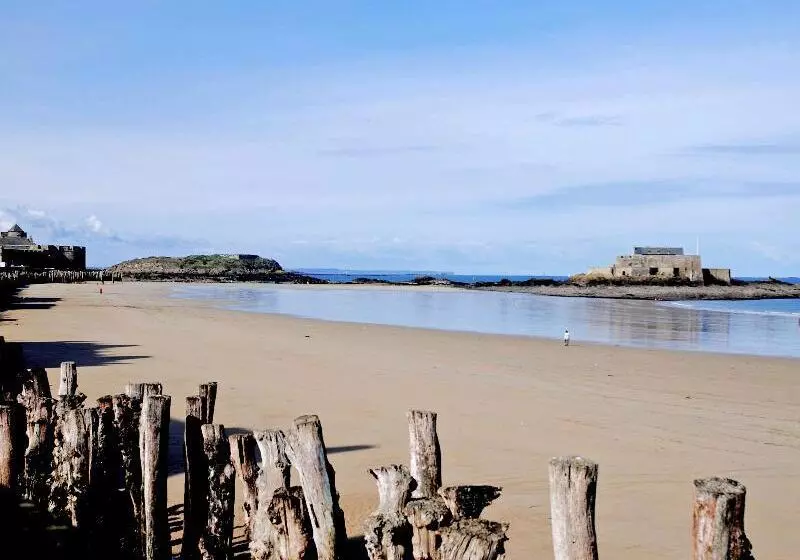 اتاق استاندارد با چشمانداز دریا, Ibis Saint Malo Plage