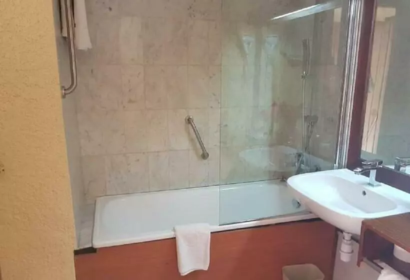 اتاق استاندارد با چشم‌انداز دریا, Jardin Savana Dakar