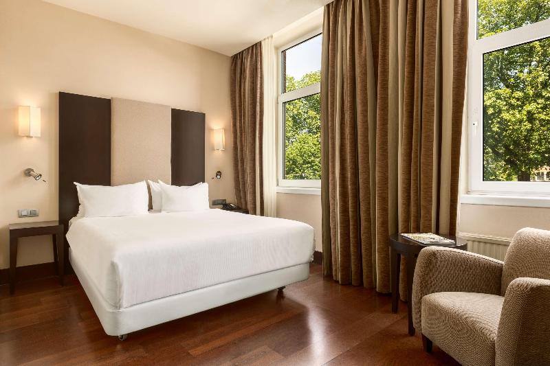 اتاق استاندارد یک نفره, NH Amsterdam Leidseplein