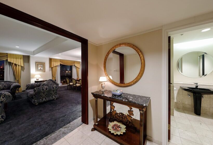 סוויטה מלכותית, Premier Hotel  Tsubaki  Sapporo