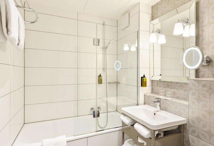 Superior-Zimmer, Rathauspark Wien, A Member Of Radisson Individuals