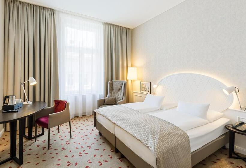 Superior-Zimmer, Rathauspark Wien, A Member Of Radisson Individuals