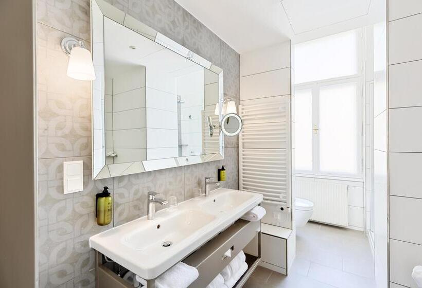 Suite, Rathauspark Wien, A Member Of Radisson Individuals