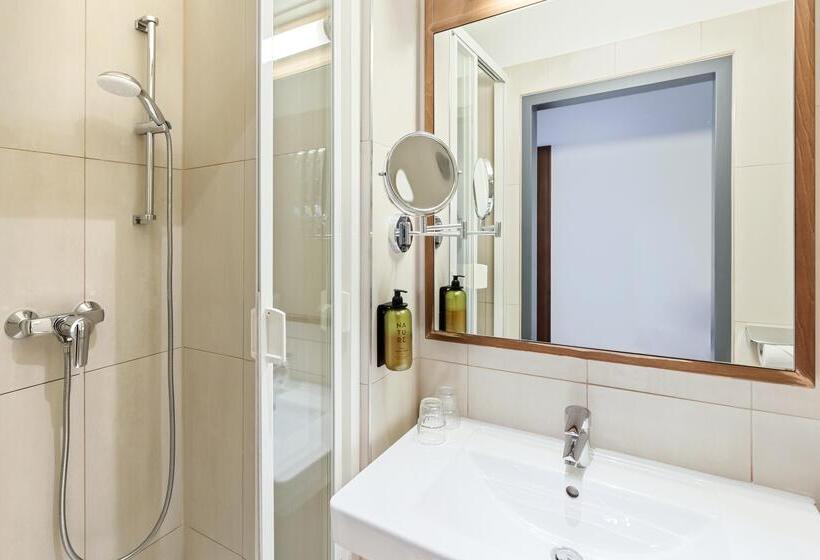 Familienzimmer, Rathauspark Wien, A Member Of Radisson Individuals