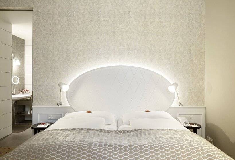 Superior-Zimmer, Rathauspark Wien, A Member Of Radisson Individuals