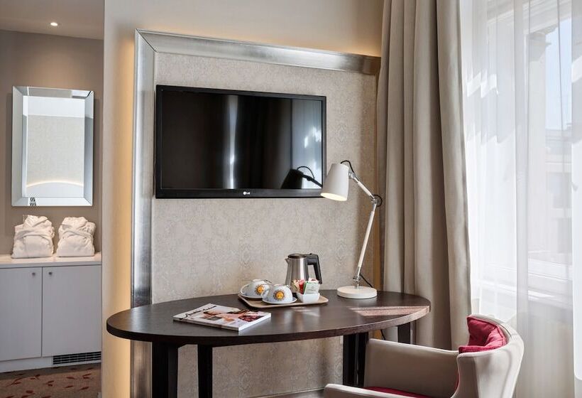 Superior-Zimmer, Rathauspark Wien, A Member Of Radisson Individuals