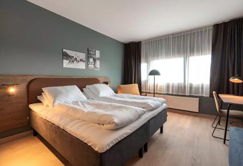 Quarto Estandar, Scandic Hamar