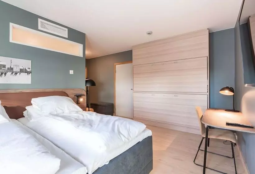 Quarto Familiar, Scandic Hamar