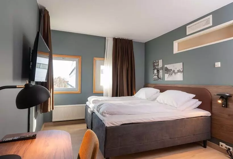 Quarto Familiar, Scandic Hamar