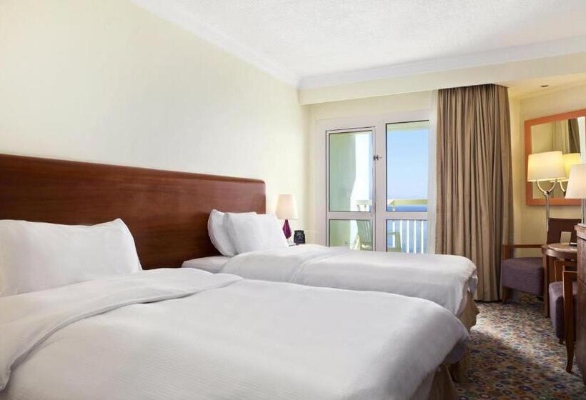 اتاق لوکس خانوادگی, Steigenberger Hotel & Nelson Village, Taba