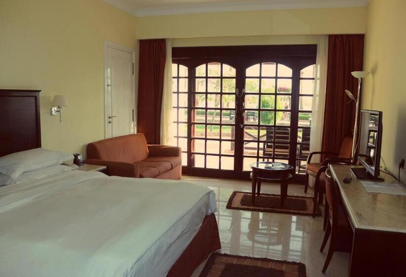 اتاق لوکس با چشم‌انداز دریا, Steigenberger Hotel & Nelson Village, Taba