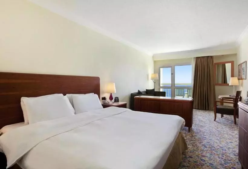 سوییت جونیور, Steigenberger Hotel & Nelson Village, Taba