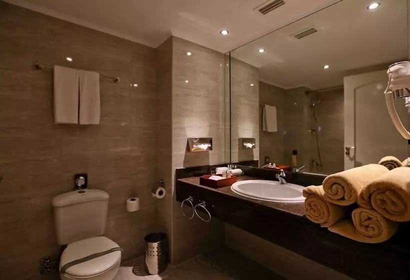 اتاق لوکس با چشمانداز دریا, Steigenberger Hotel & Nelson Village, Taba