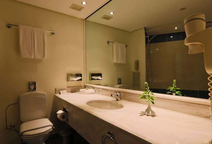 اتاق لوکس با چشم‌انداز دریا, Steigenberger Hotel & Nelson Village, Taba