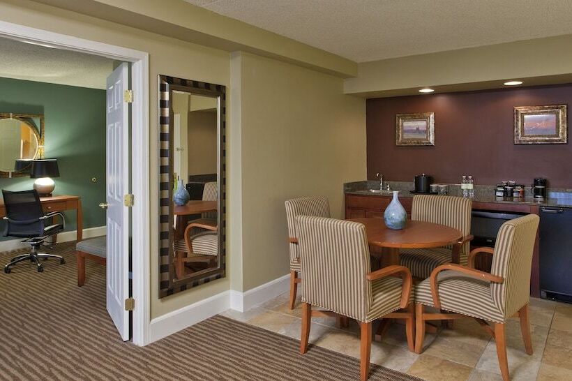 جناح, The Rockville Hotel, A Ramada By Wyndham