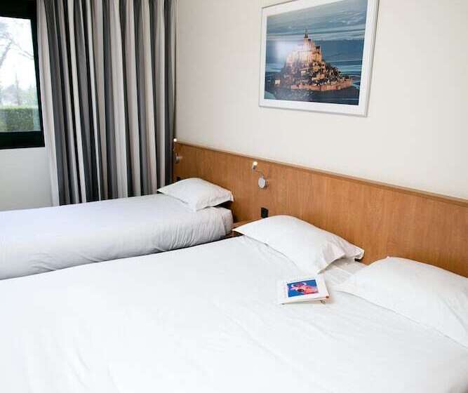 スタンダードトリプルルーム, Vert