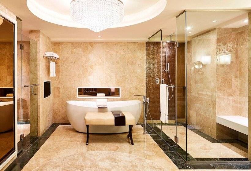 Президентский Люкс, Sheraton Bandung Hotel & Towers