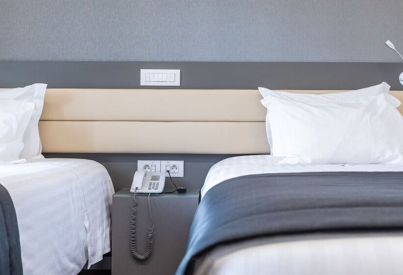 اتاق سوپریور, Alif Campo Pequeno