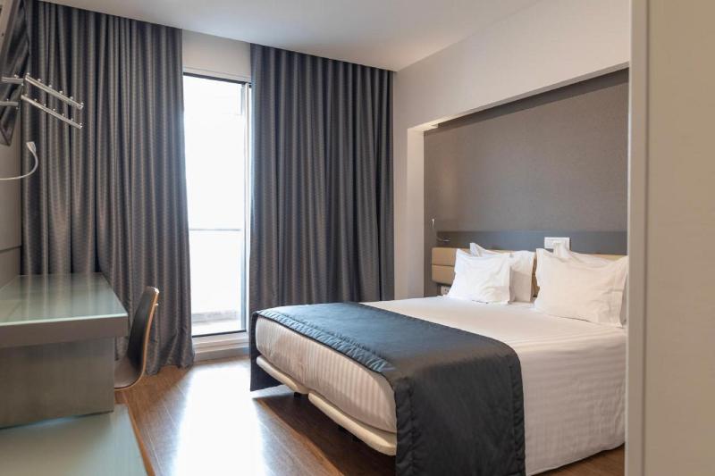 اتاق سوپریور, Alif Campo Pequeno