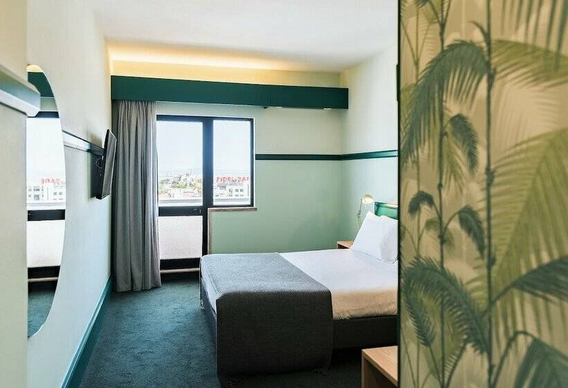 اتاق استاندارد با چشمانداز رودخانه, Holiday Inn Express And Suites Lisbon Principe Real By Ihg
