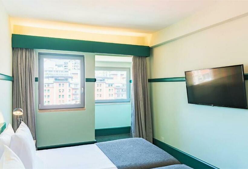 اتاق استاندارد, Holiday Inn Express And Suites Lisbon Principe Real By Ihg