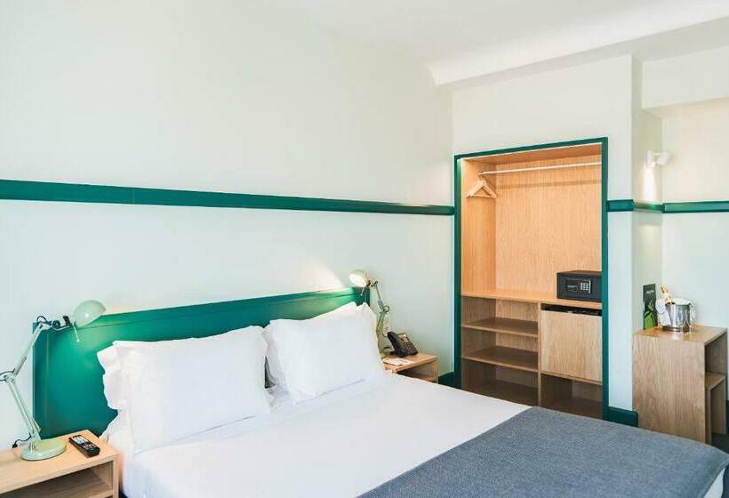 اتاق استاندارد یک نفره, Holiday Inn Express And Suites Lisbon Principe Real By Ihg