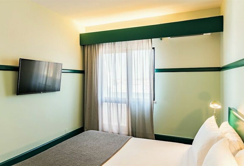 اتاق استاندارد یک نفره, Holiday Inn Express And Suites Lisbon Principe Real By Ihg