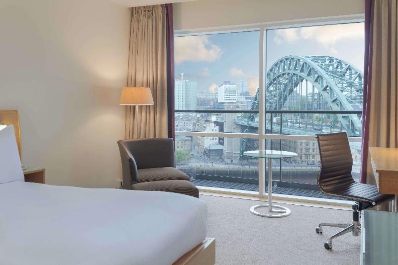 اتاق استاندارد با چشم‌انداز رودخانه, Holiday Inn Express And Suites Lisbon Principe Real By Ihg