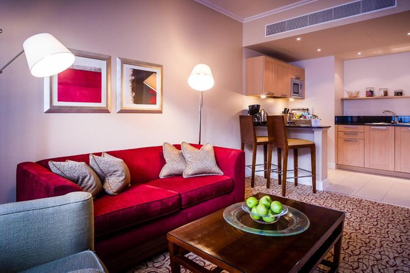 اتاق استاندارد, Holiday Inn Express And Suites Lisbon Principe Real By Ihg