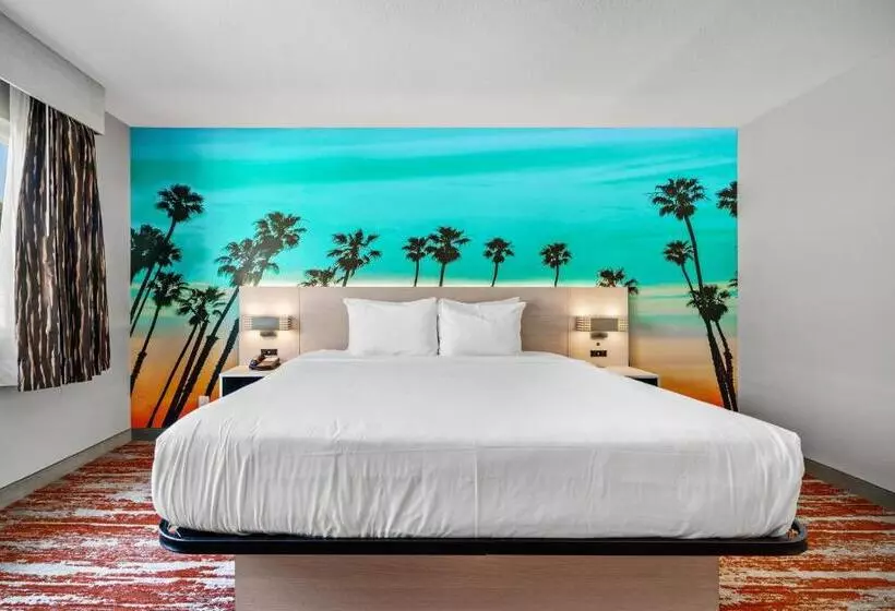 اتاق استاندارد با تخت دو نفره بزرگ برای معلولان, Avania Inn Of Santa Barbara