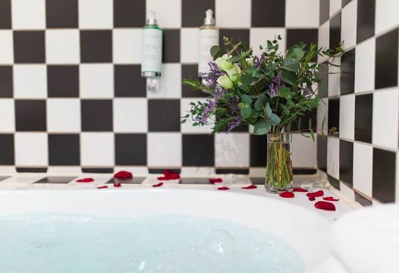 Номер Стандарт Трехместный, Grand Tonic Hotel & Spa Nuxe