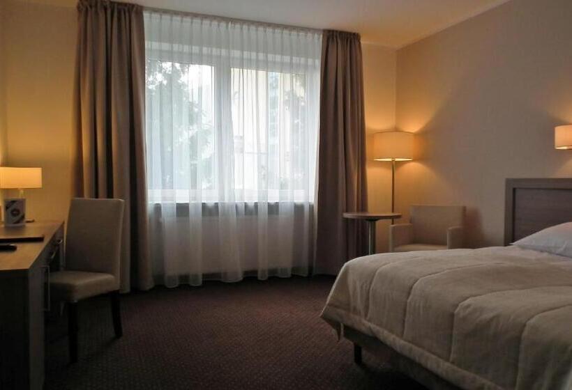 חדר דלוקס, Gromada Arka Lux