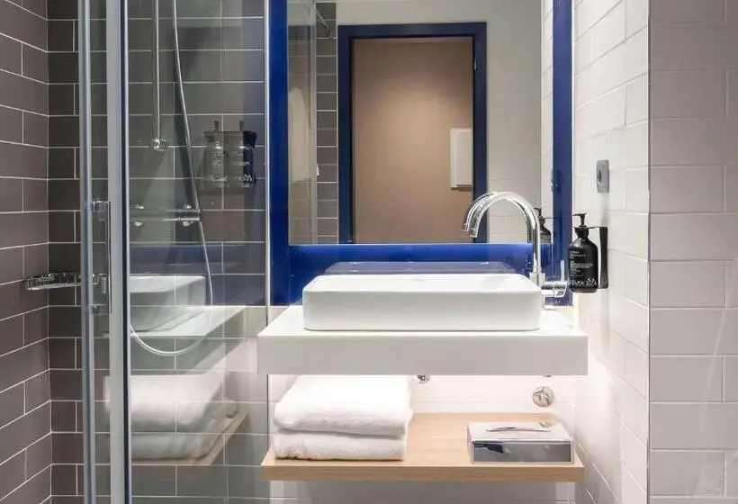 اتاق استاندارد برای معلولان, Holiday Inn Express And Suites Lisbon Principe Real By Ihg