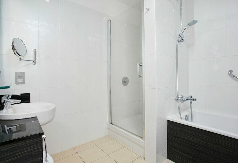 스탠다드 룸, Leonardo Dublin Christchurch