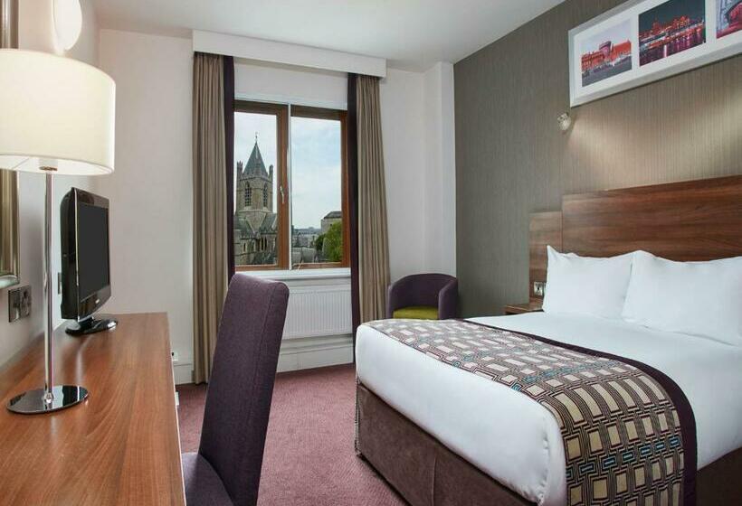 חדר סטנדרט שתי מיטות זוגיות, Leonardo Dublin Christchurch