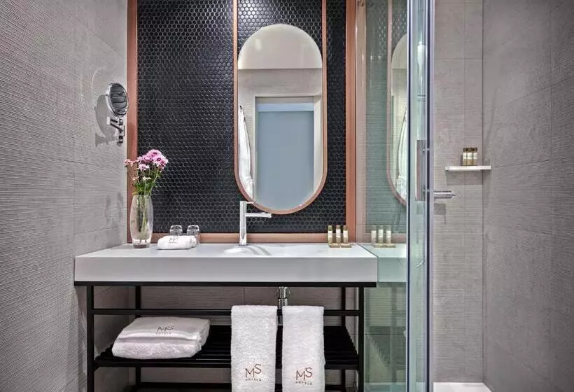 اتاق استاندارد اینتریور, Moon & Sun Braga