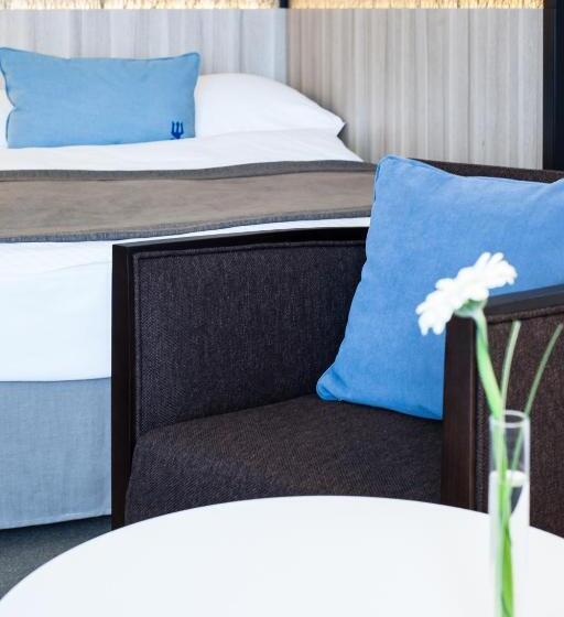 חדר סופריור יחיד, Neptun