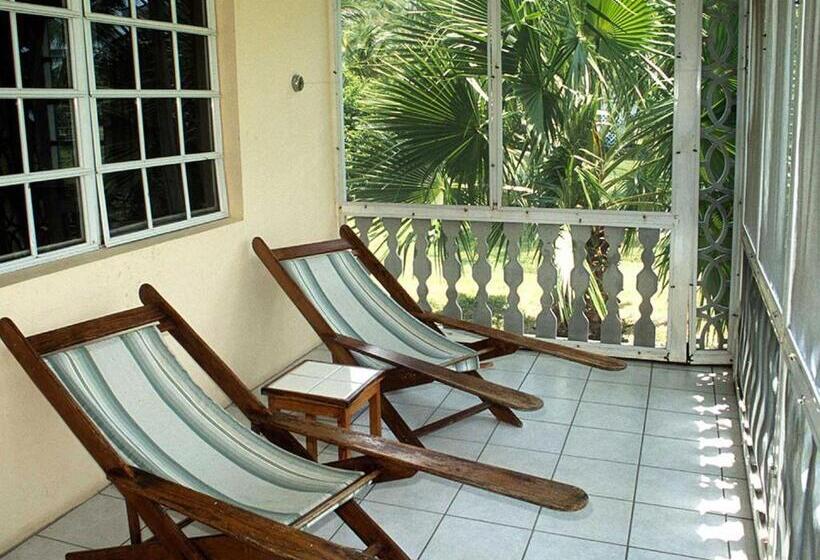 اتاق لوکس, Oualie Beach Resort