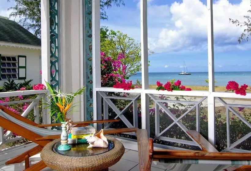 اتاق لوکس, Oualie Beach Resort