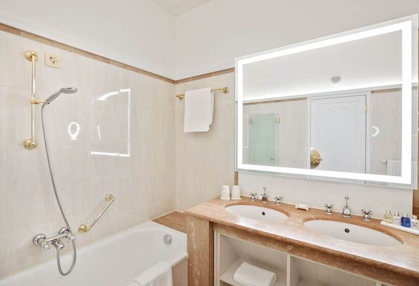 سوییت, Radisson Blu Hotel Altstadt